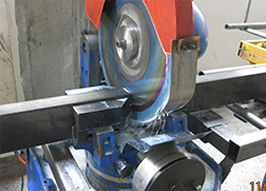 蹦床定制生产工艺流程-铁件加工处理