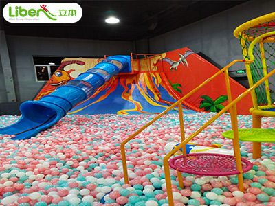 桂林十项全能2000平米室内儿童乐园案例